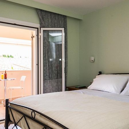 Avyssos Residents Aparthotel กาลามากี ภายนอก รูปภาพ