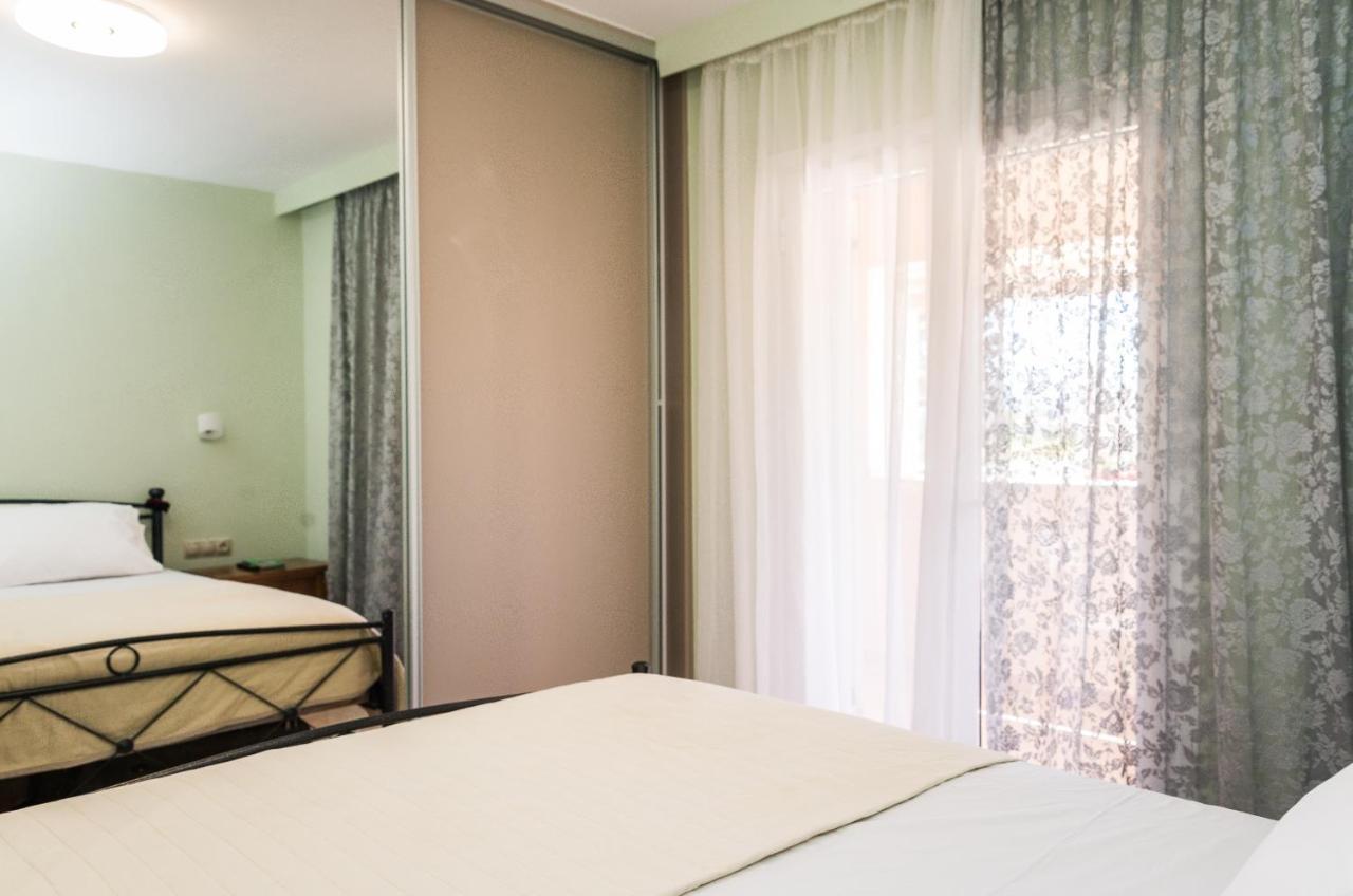 Avyssos Residents Aparthotel กาลามากี ภายนอก รูปภาพ