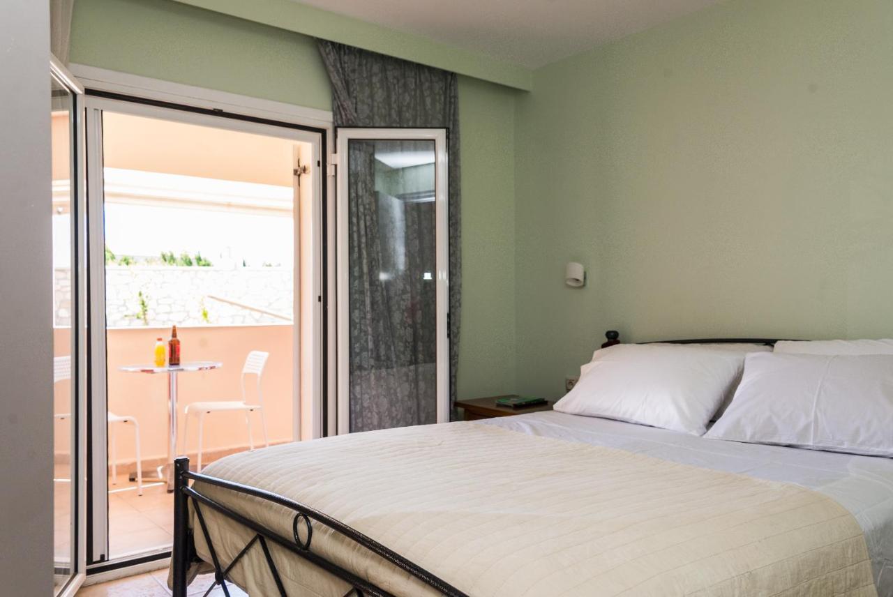 Avyssos Residents Aparthotel กาลามากี ภายนอก รูปภาพ